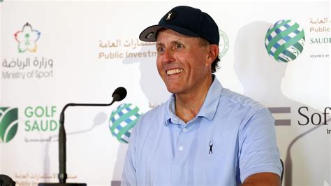 Golf news: Phil Mickelson shows off weight loss, .